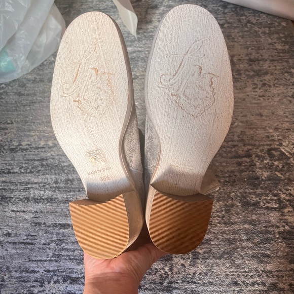 Free People Essential Chelsea boots - Picture 6 of 9